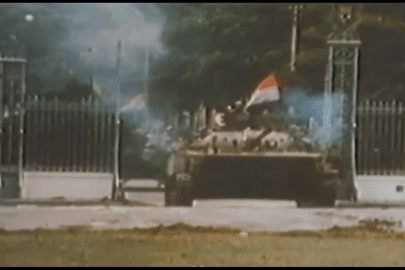 Xem xe tăng húc cổng dinh Độc Lập, nghe bản tin chiến thắng ngày 30/4/1975
