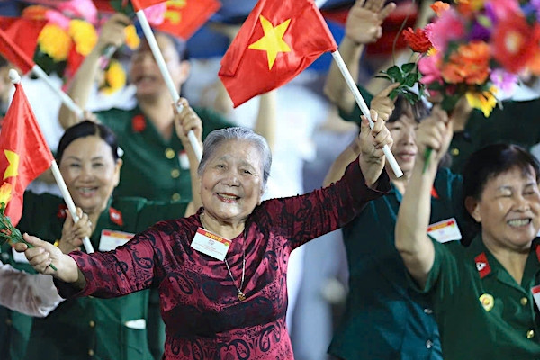 Ký ức về Bác Hồ và nước mắt hạnh phúc ngày 30/4/1975 của NSƯT Lê Thiện