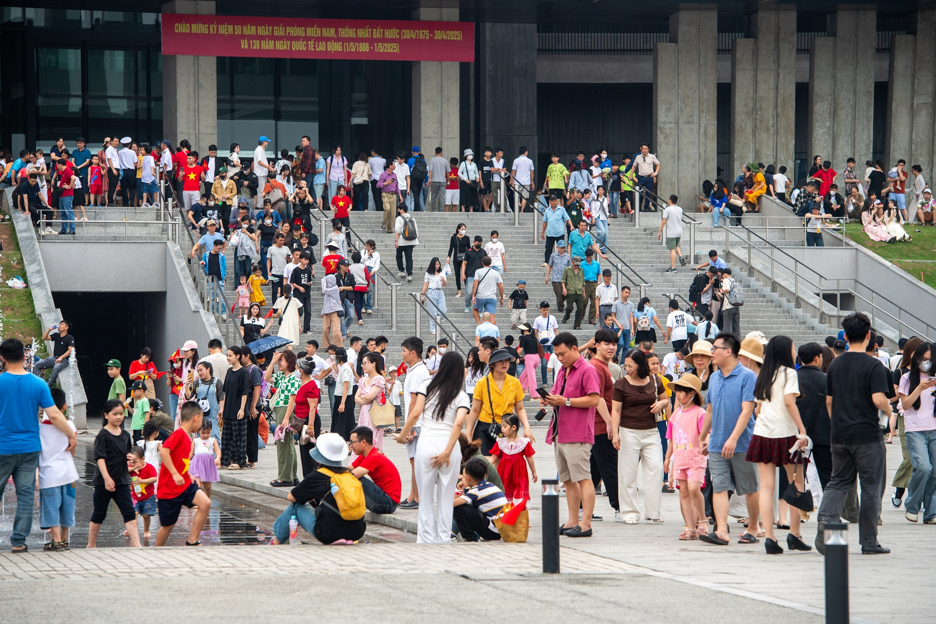 Bao tang quan su 2.jpg