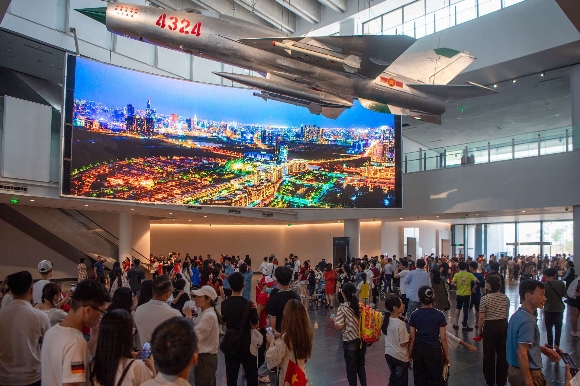 Bao tang quan su 3.jpg