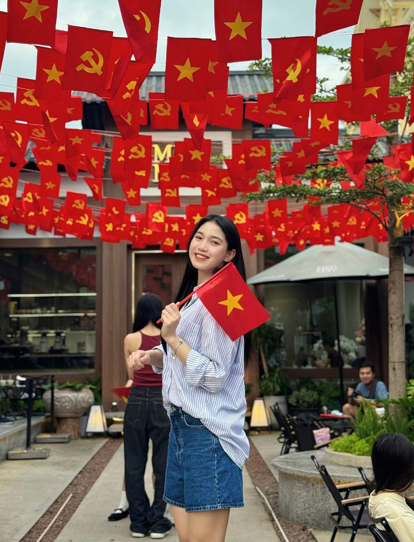 cau thu viet ngay 30.4 6.jpg