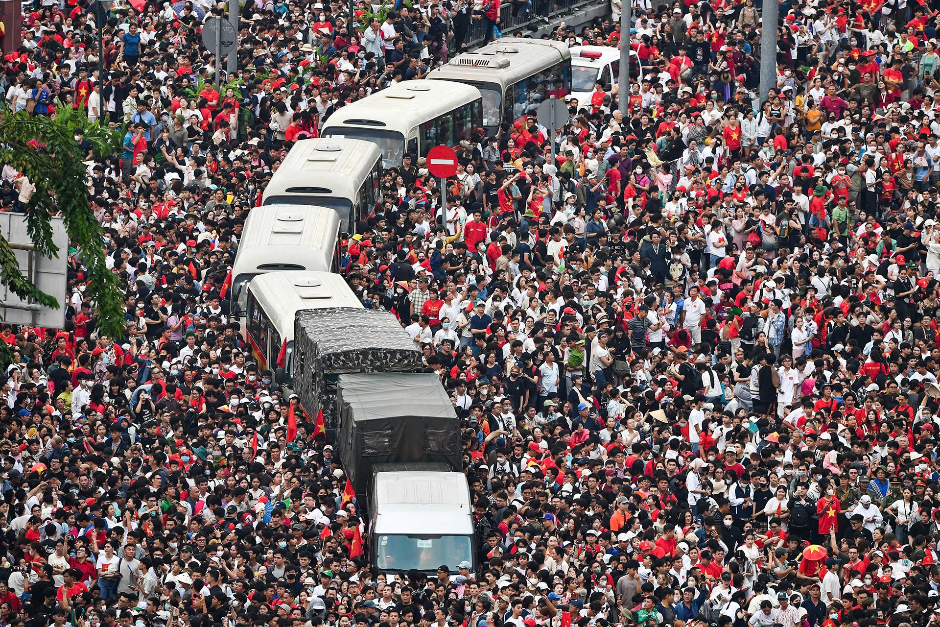 Đại lễ mừng 50 năm non sông đất nước liền một dải