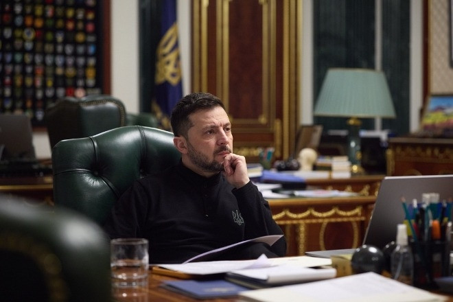 Ukraine cảnh báo nguy cơ từ Belarus, ông Trump tin Nga muốn hòa bình