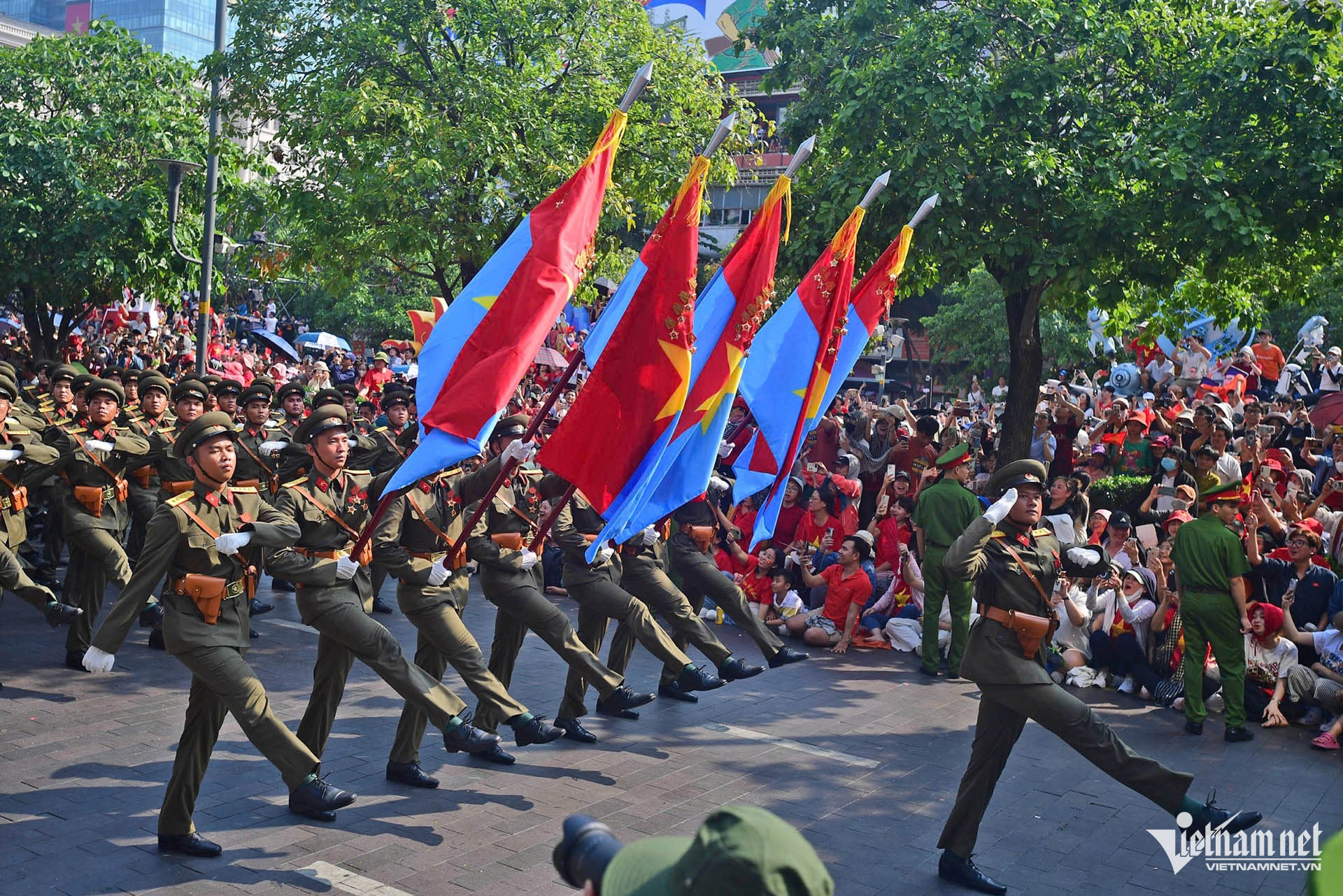 W-diẽu binh 9h.jpg