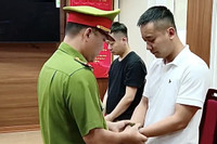 Bản tin cuối ngày 4/4: Quang Linh Vlogs và Hằng Du Mục bị khởi tố, bắt tạm giam