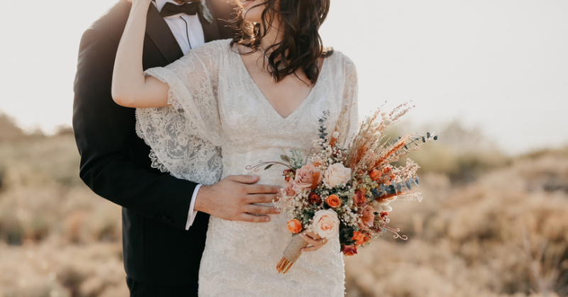 Bị bắt quả tang ngoại tình với tài xế trên ô tô, người vợ bình thản đối mặt chồng