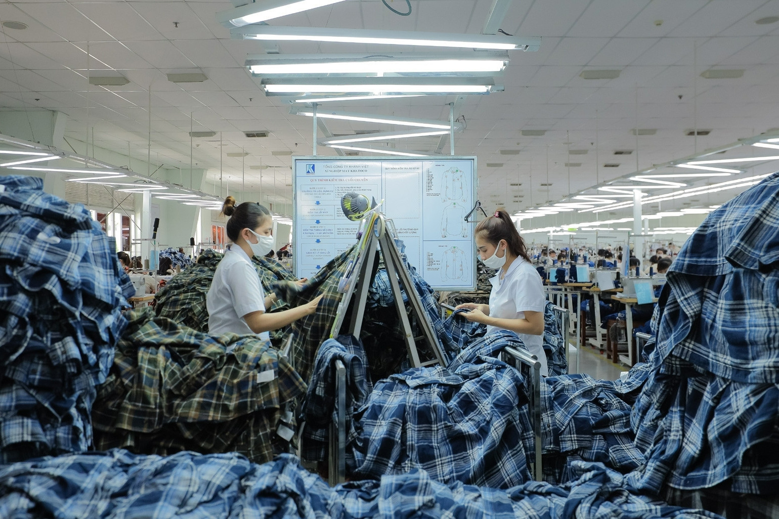 Chiến lược thuế quan 2 tầng của Mỹ: Lời cảnh tỉnh toàn cầu và tác động đến doanh nghiệp Việt Nam