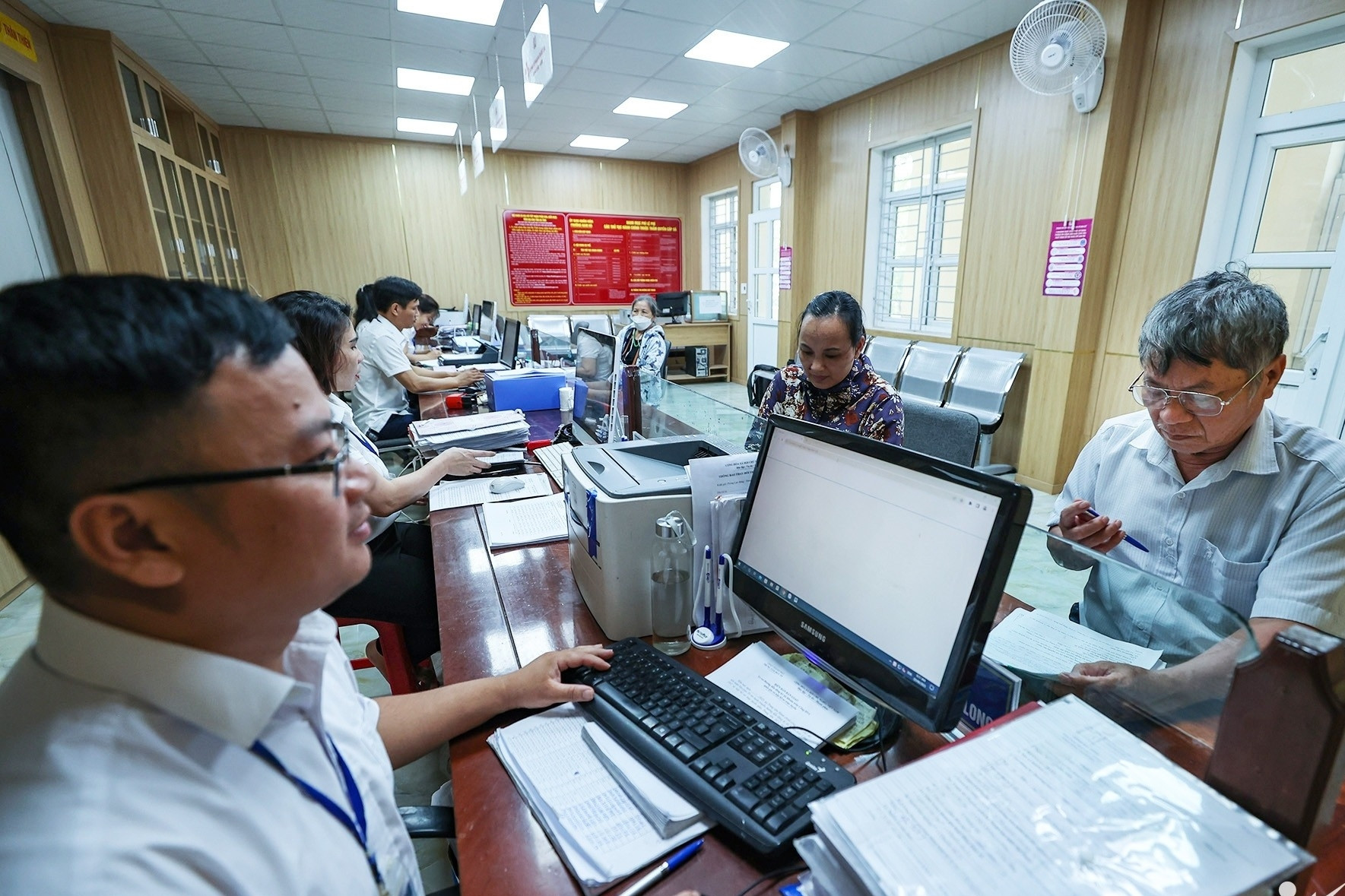 Công chức, viên chức nên dùng trợ lý ảo phục vụ công việc thế nào?