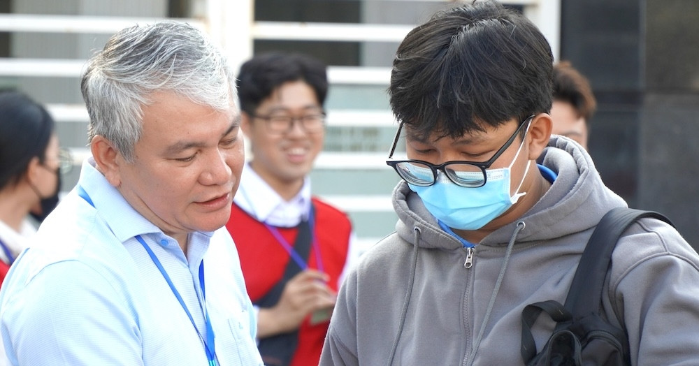 Đại học Bách khoa TPHCM công bố cách tính quy đổi điểm xét tuyển đại học 2025