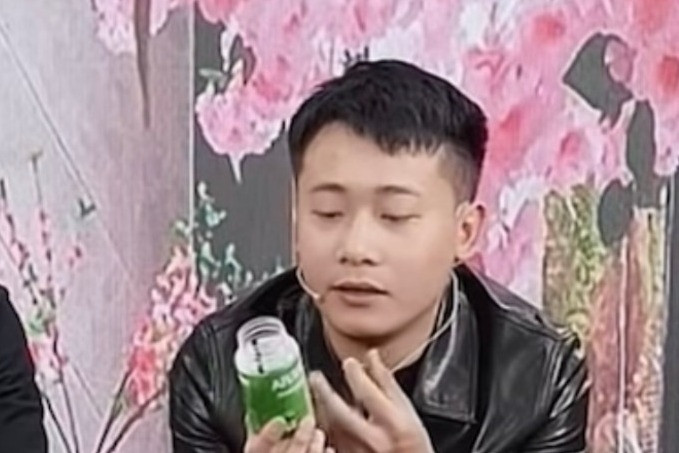 Khởi tố Quang Linh Vlog, Hằng Du Mục