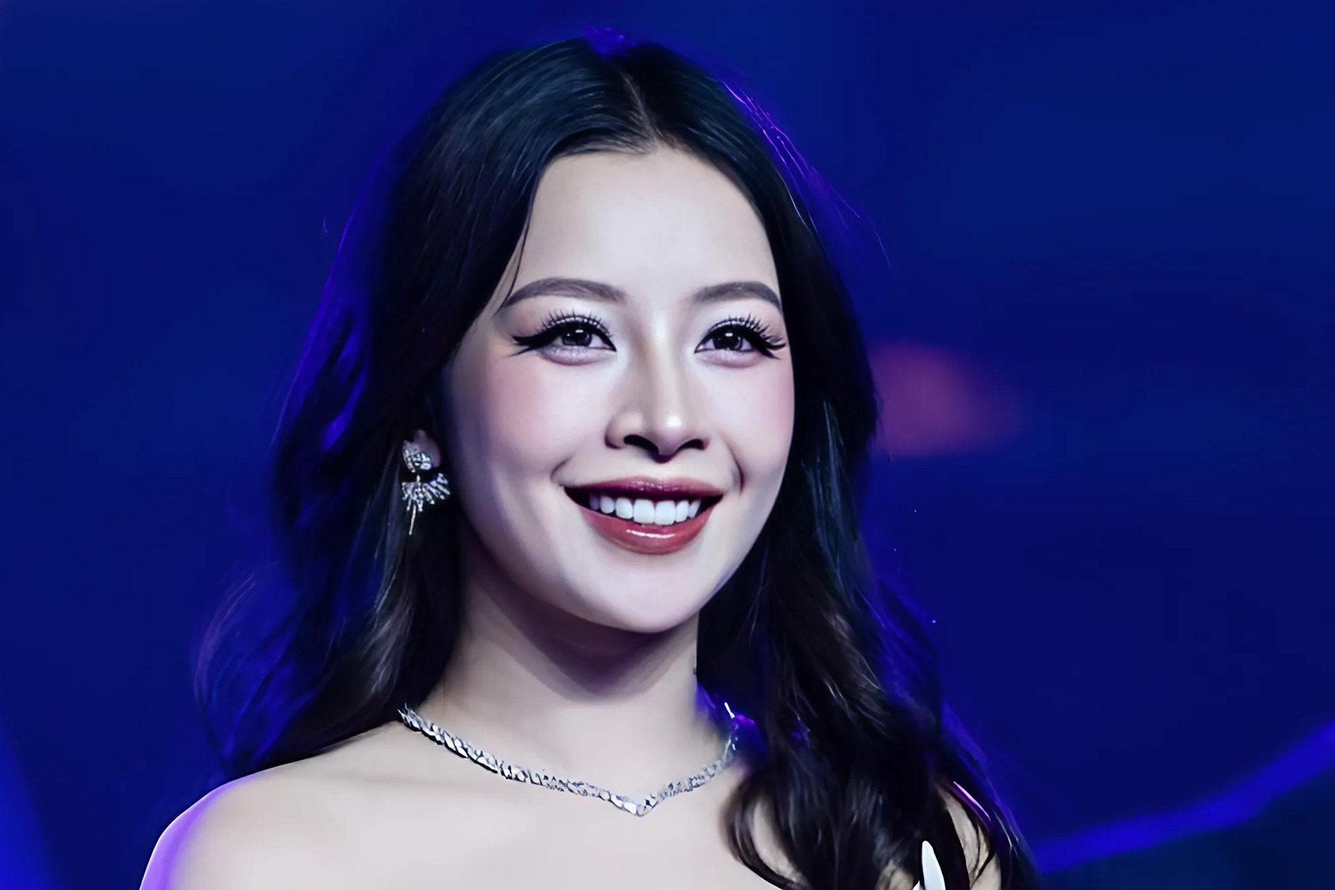 Sao Việt làm đại sứ thương hiệu kiếm tiền tỷ nhưng dễ huỷ hoại tên tuổi