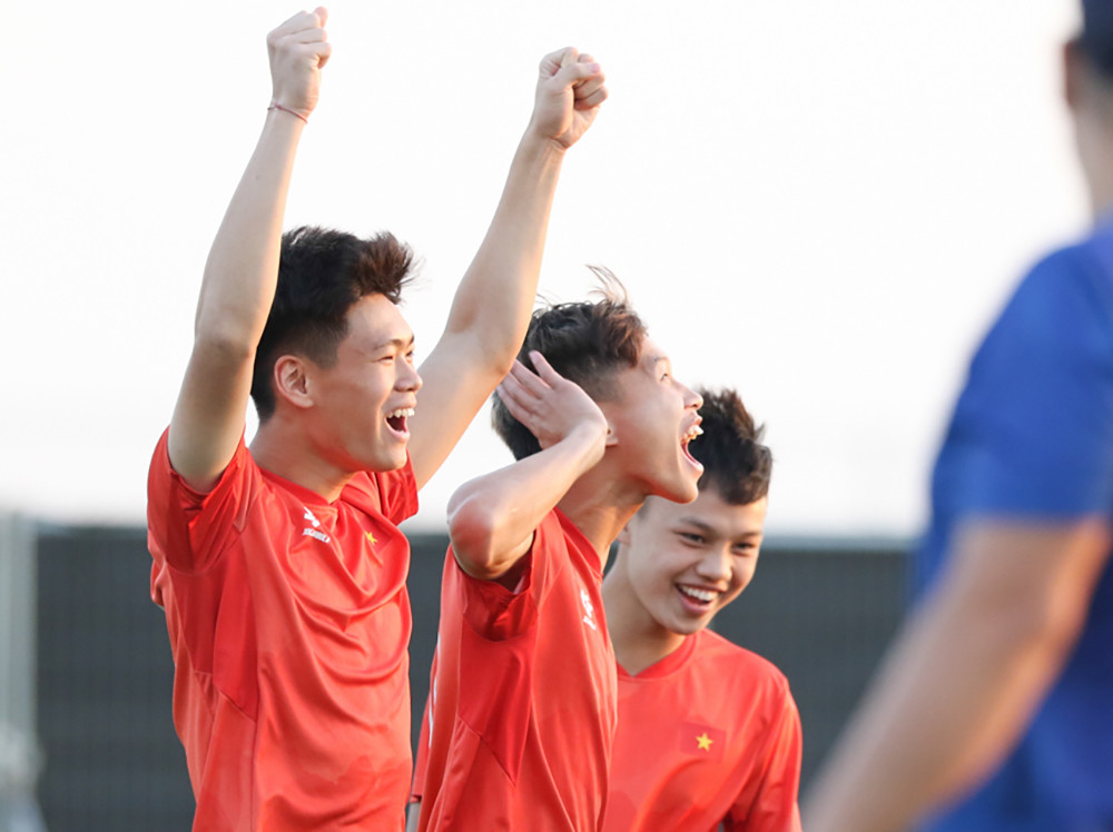 u17 viet nam 1.jpg