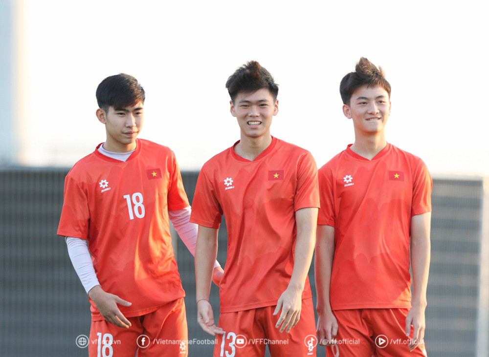 u17 viet nam 4.jpg