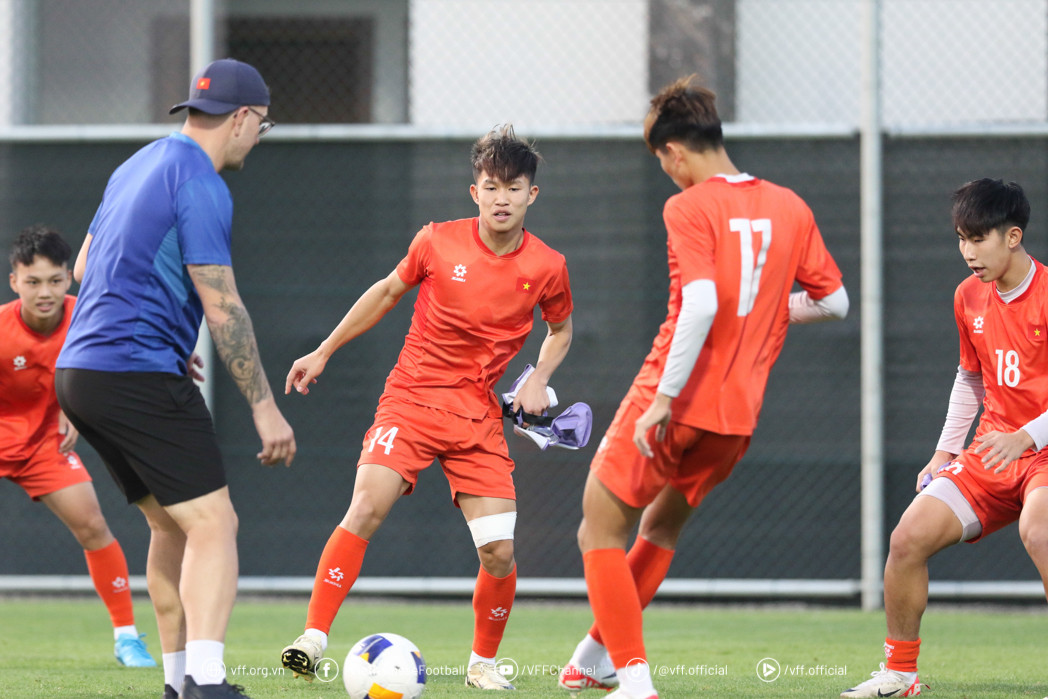 u17 viet nam 6.jpg