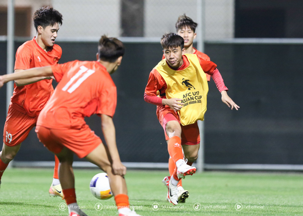 u17 viet nam 9.jpg