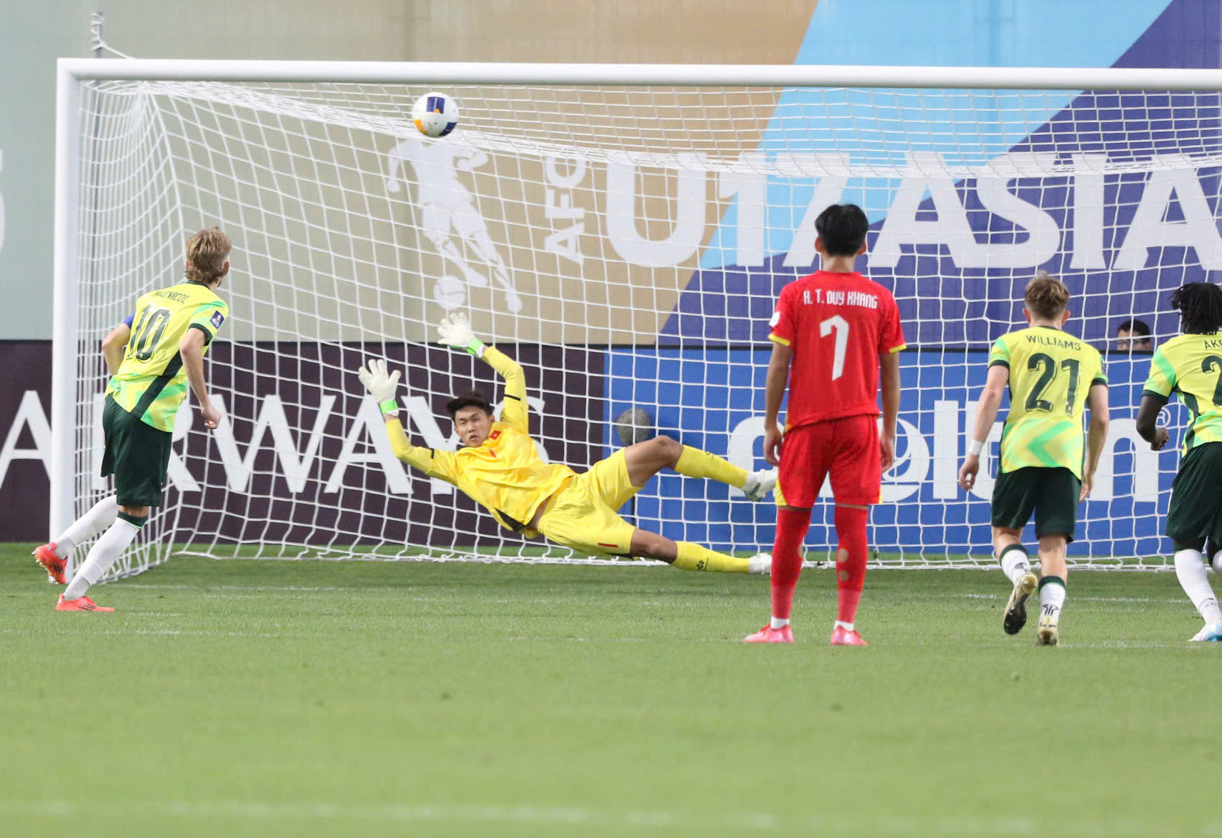 u17 viet nam Australia 28.jpg