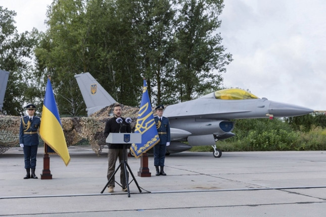 Ukraine nhận thêm tiêm kích F-16, mặt trận Sumy gặp nguy hiểm