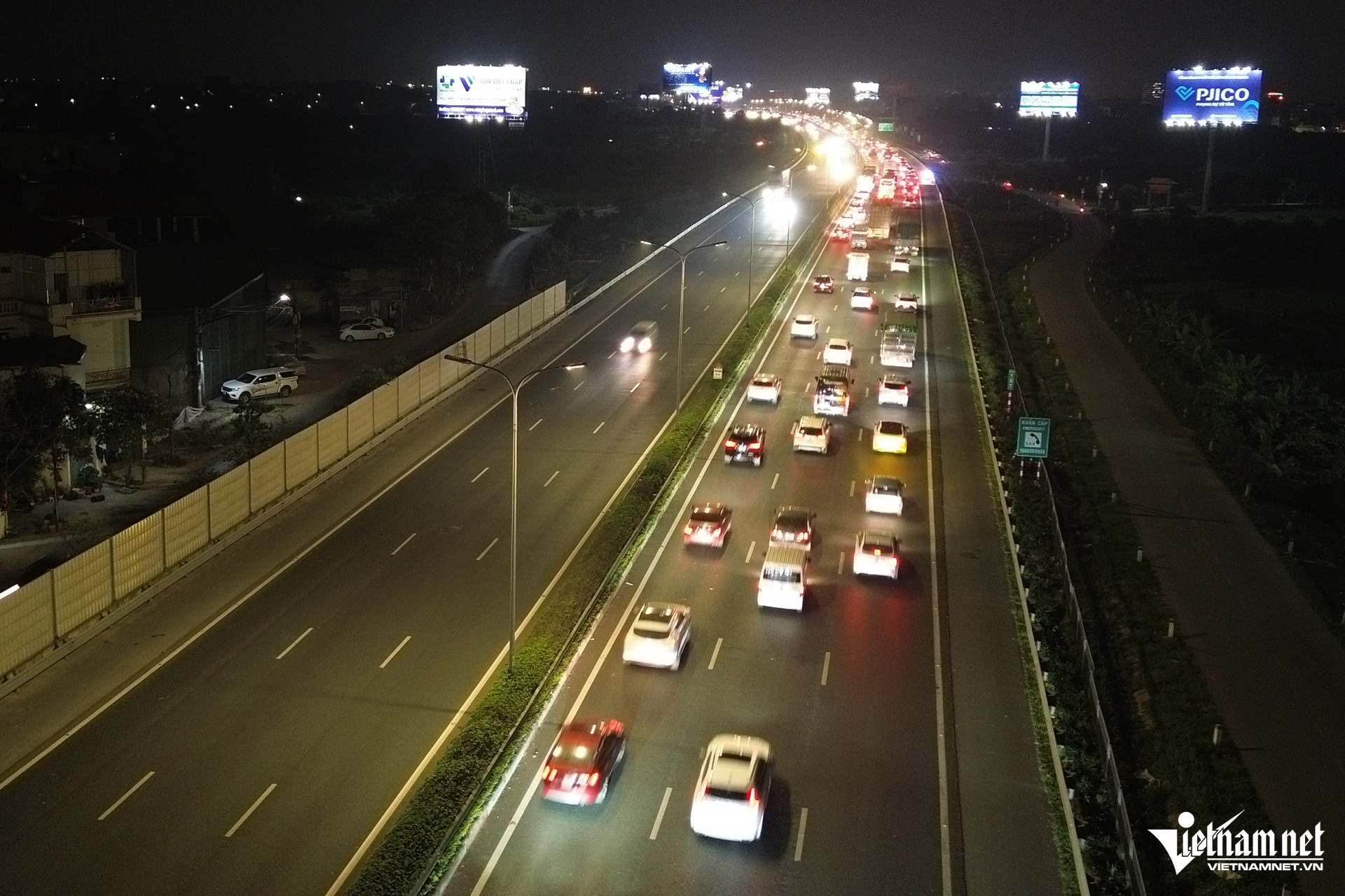 W-un den dem 5 copy.jpg