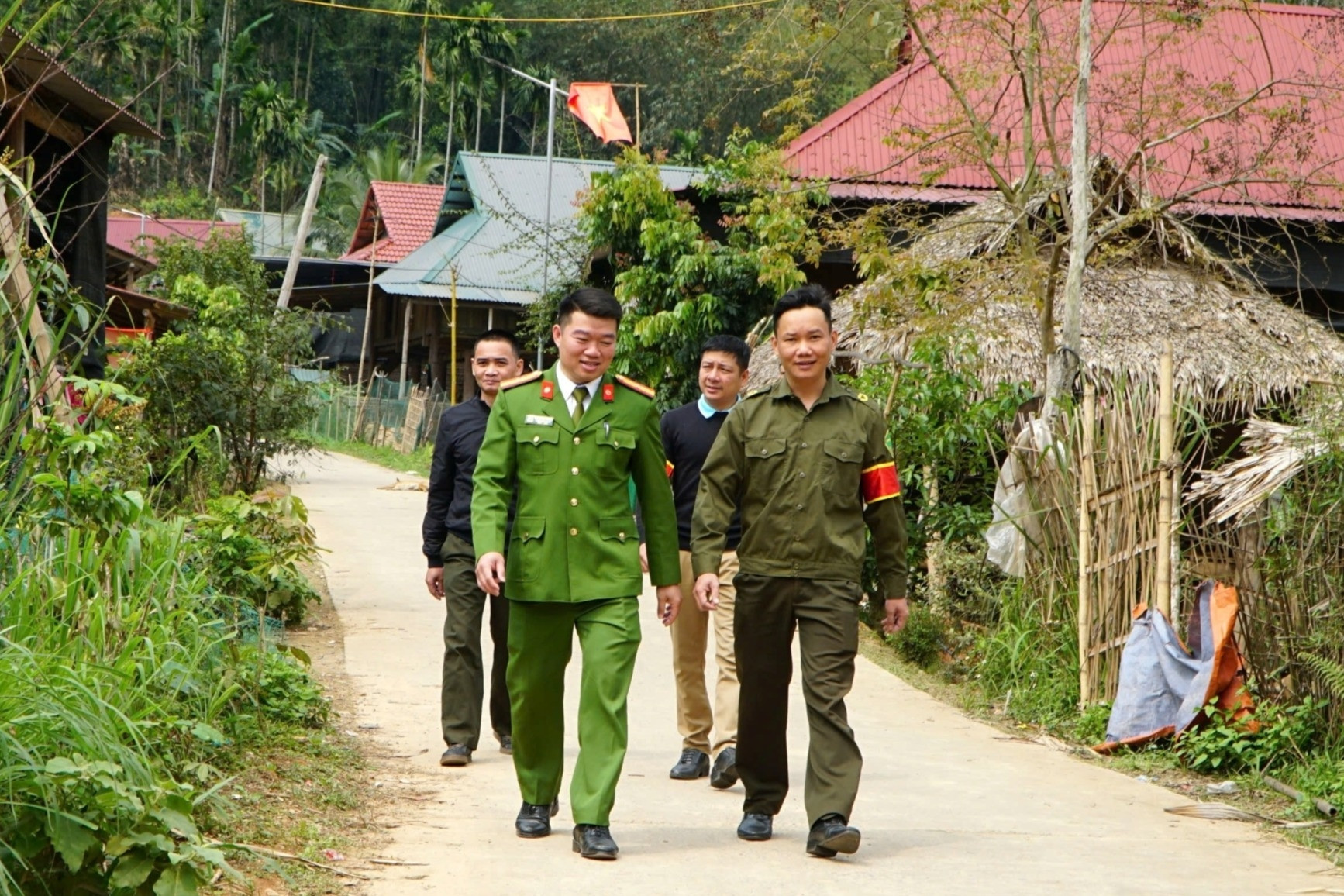 Công an xã ở vùng cao Thanh Hóa kể chuyện cảm hóa 'ma men', xóa nạn 'nát rượu'