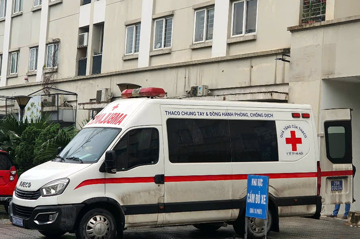 Nhân chứng kể phút thanh niên sát hại cô gái, đâm nhiều người tại chung cư ở Hà Nội