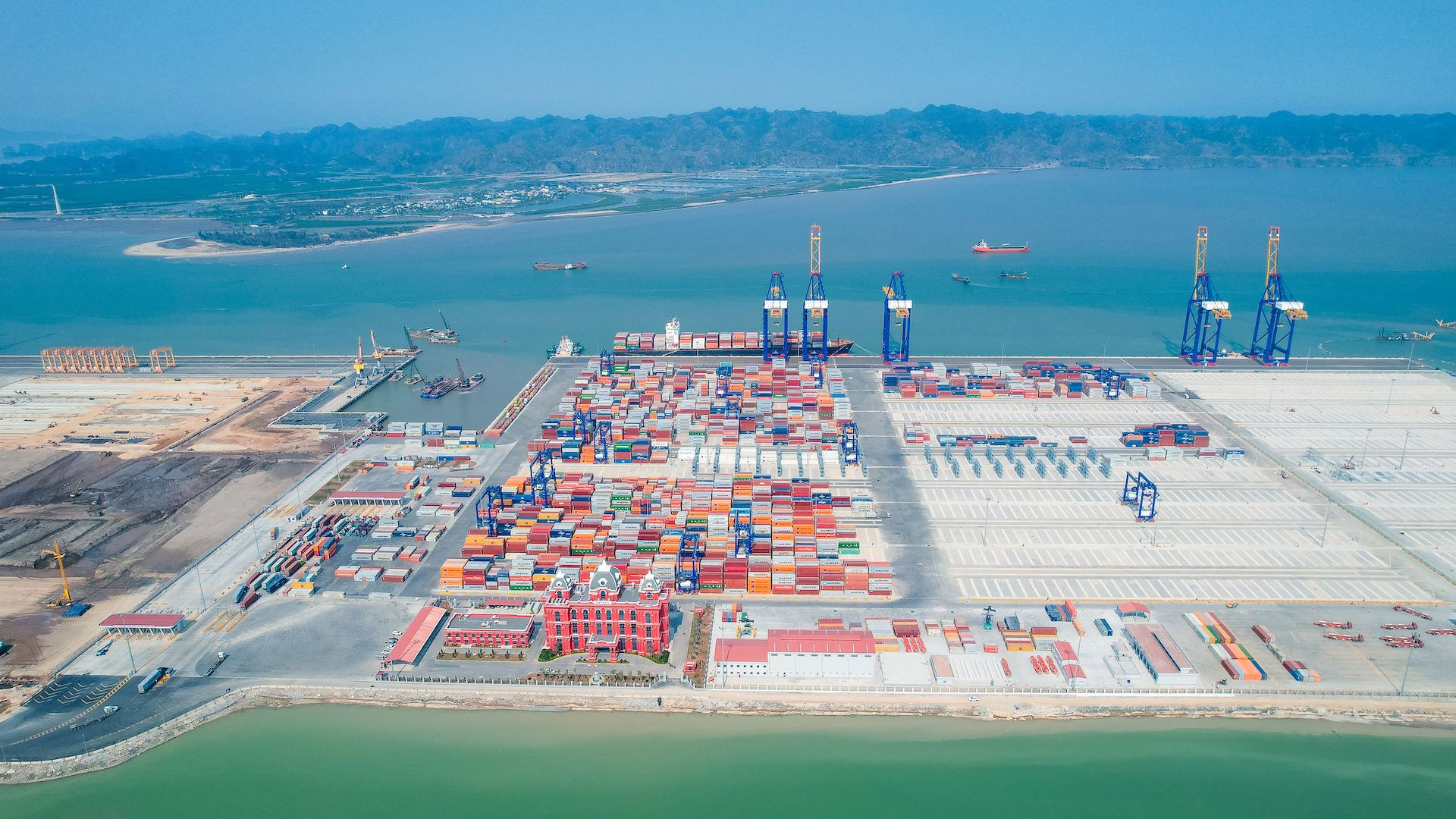 Toan canh Cang Hateco Hai Phong HHIT.jpg