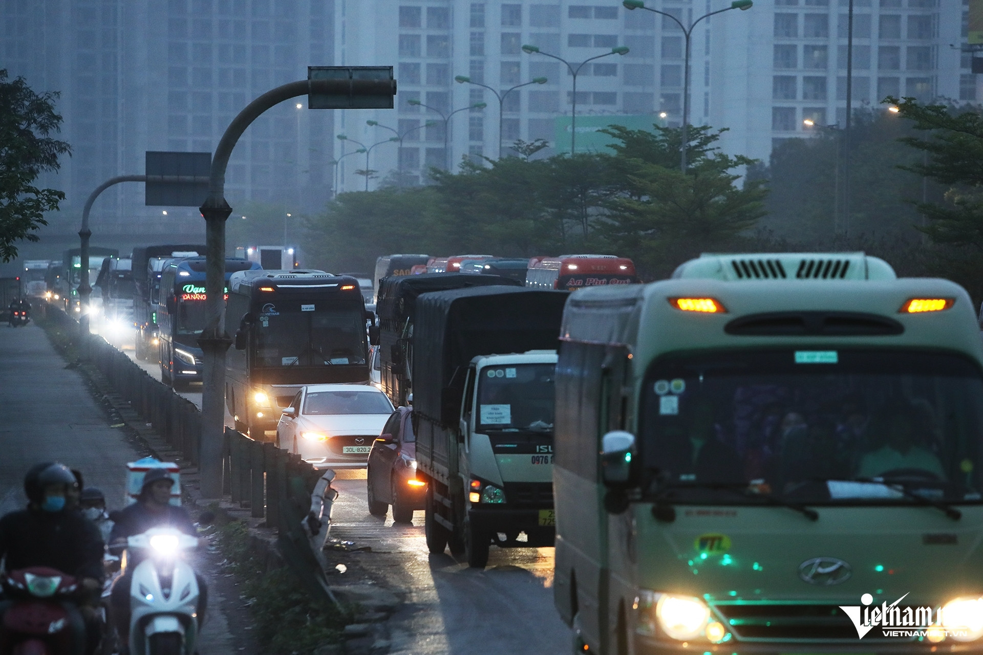 un tac chieu 54 11 copy 87891.jpg