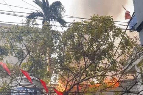 Bản tin chiều 6/4: Cháy lớn xưởng sơn đồ gỗ ở Hà Nội, nhiều người hoảng loạn