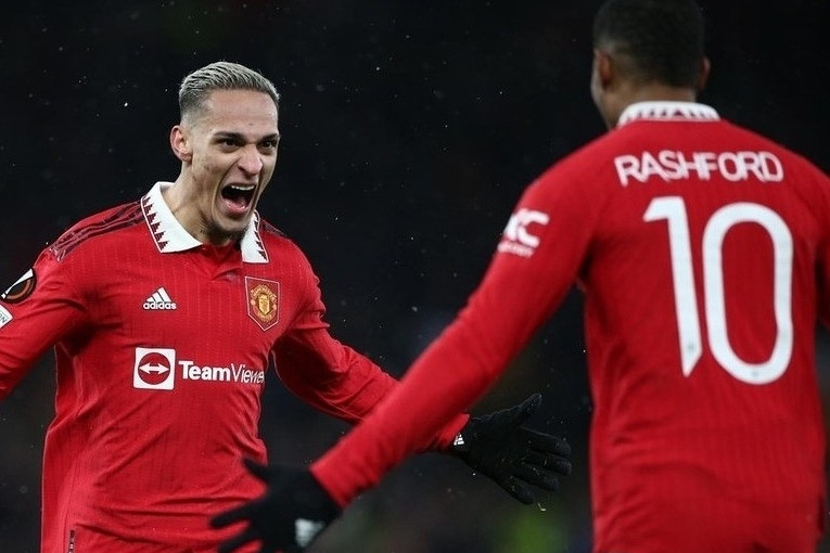 Atletico chơi sộp trả MU 75 triệu euro để giữ Antony ở lại La Liga