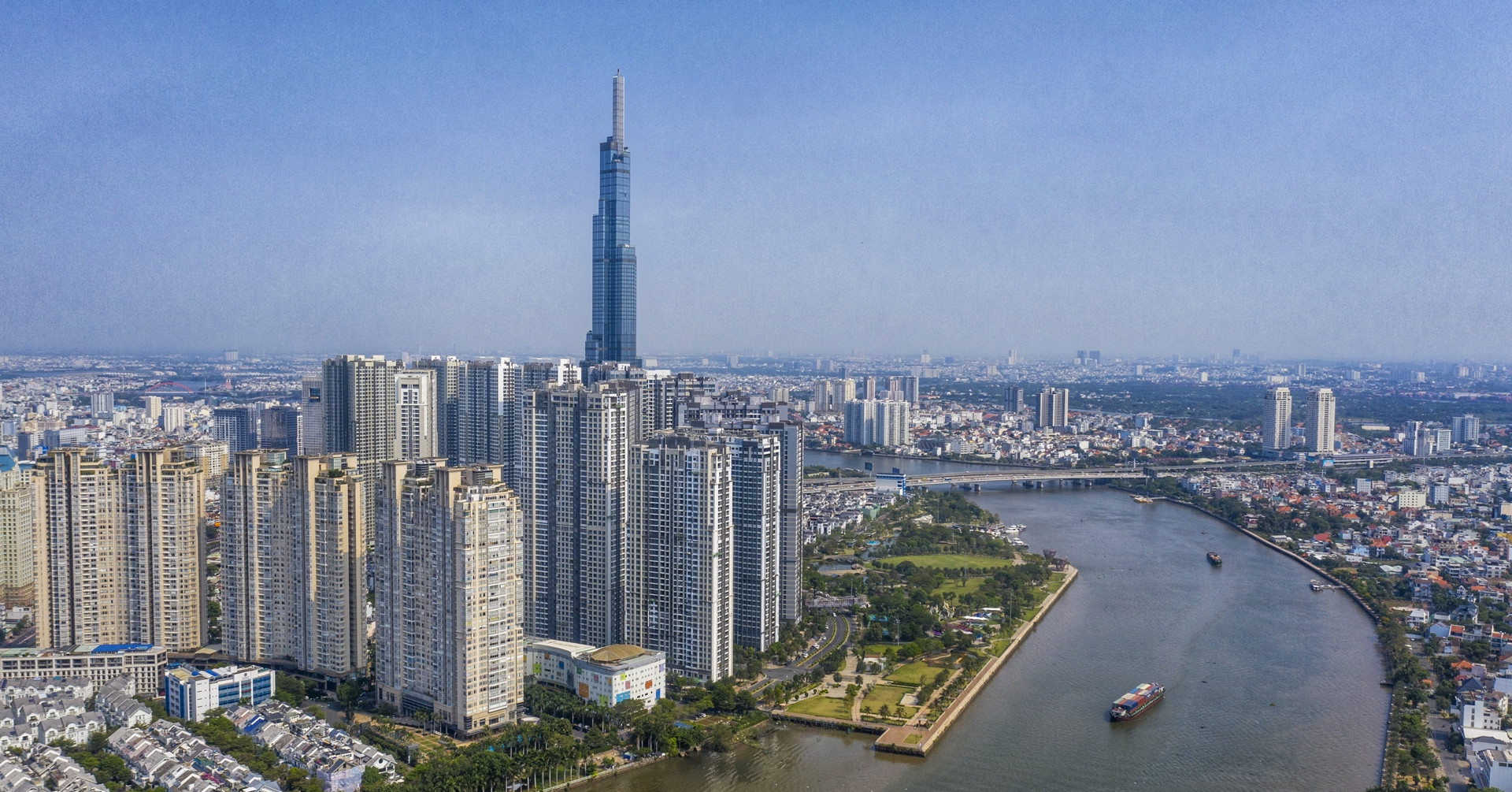 Mỹ áp thuế, kịch bản nào để GDP tăng 8% năm nay?