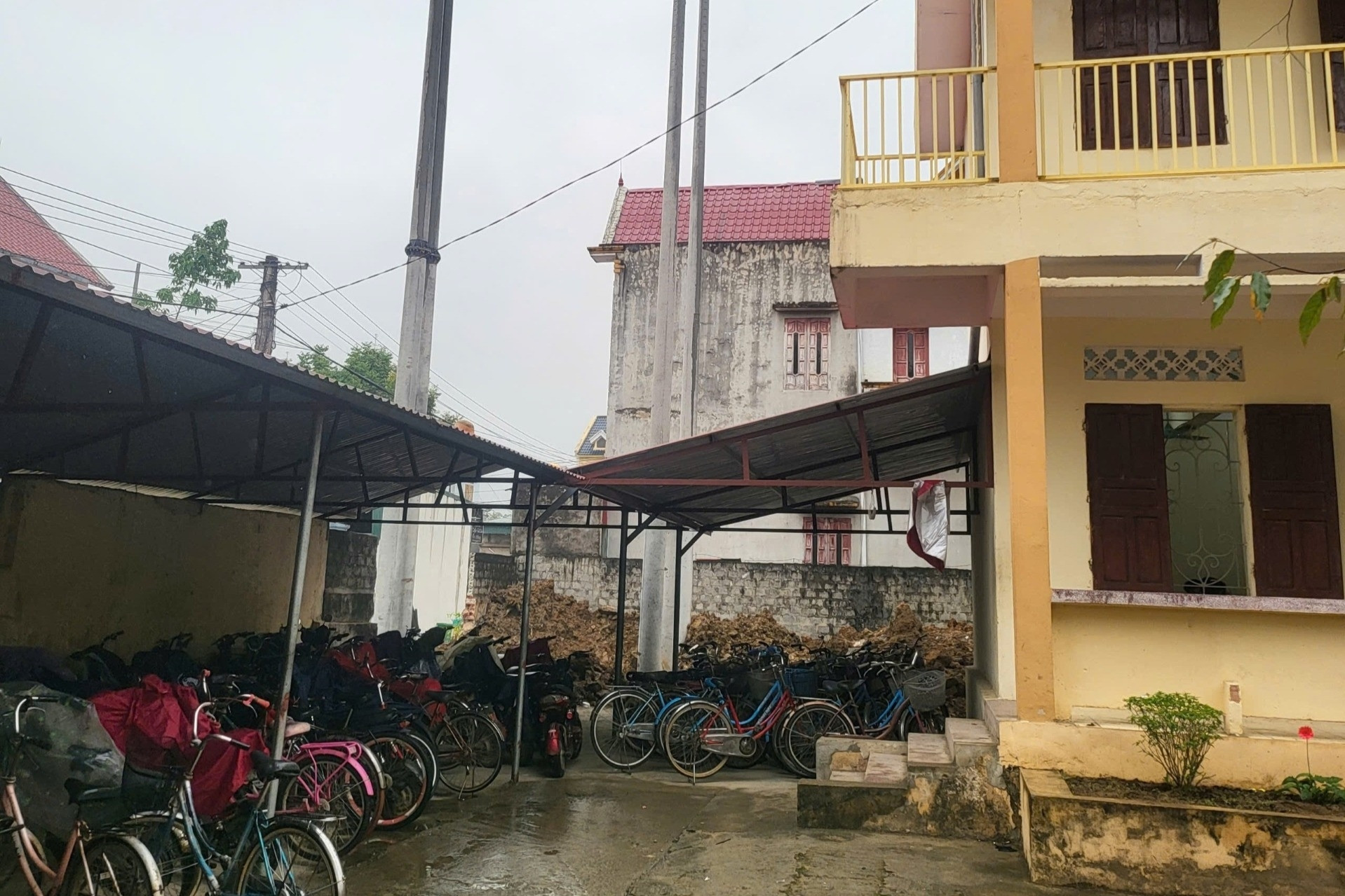 Thanh Hóa chỉ đạo làm rõ việc xây trạm biến áp trong khuôn viên trường học