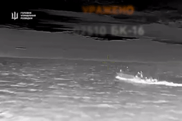 Video UAV Ukraine né tránh tên lửa Nga, phá hủy nhiều tàu chiến ở Crưm