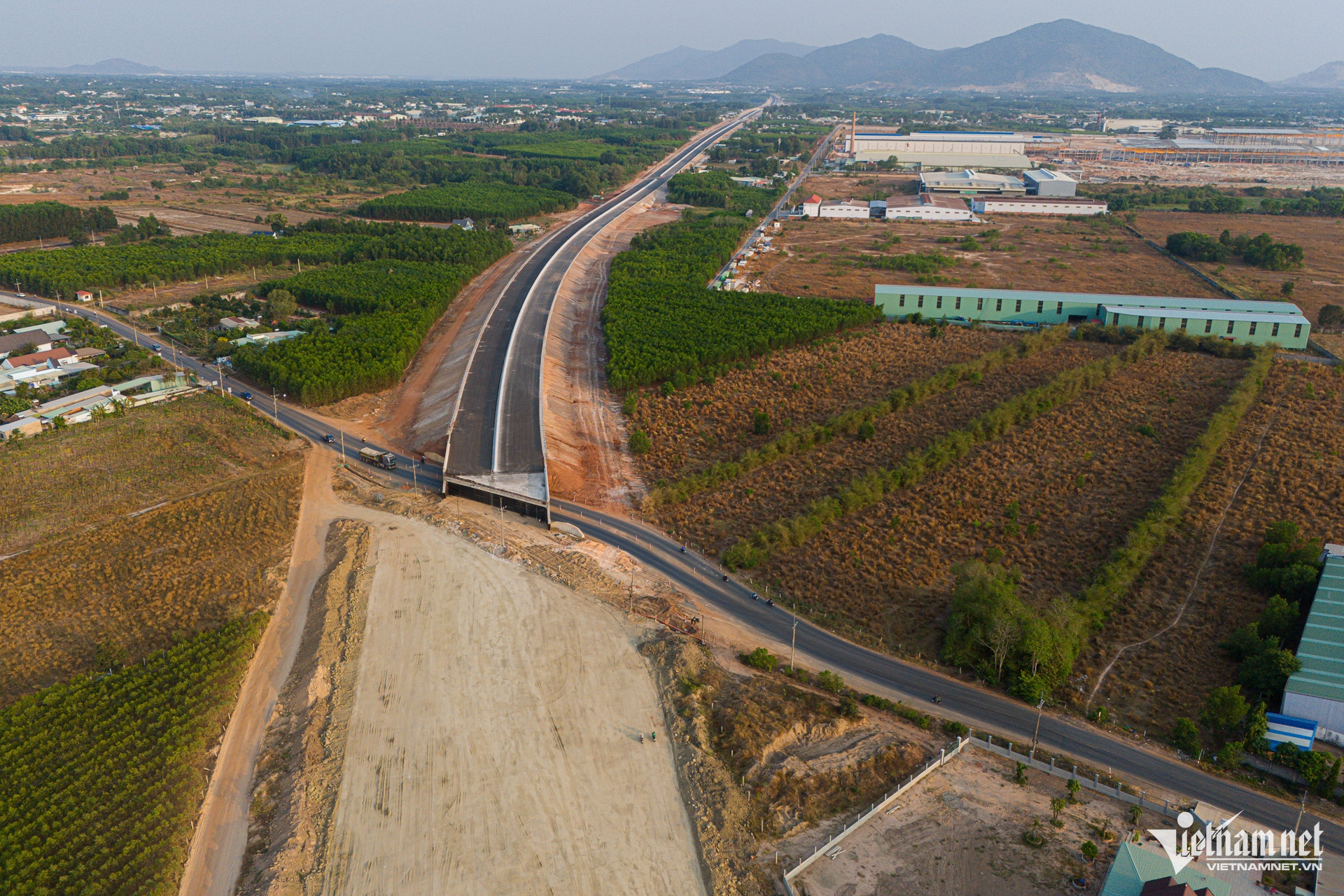 W-Cao tốc Biên Hoà Vũng Tàu Nguyễn Huế 8.jpg
