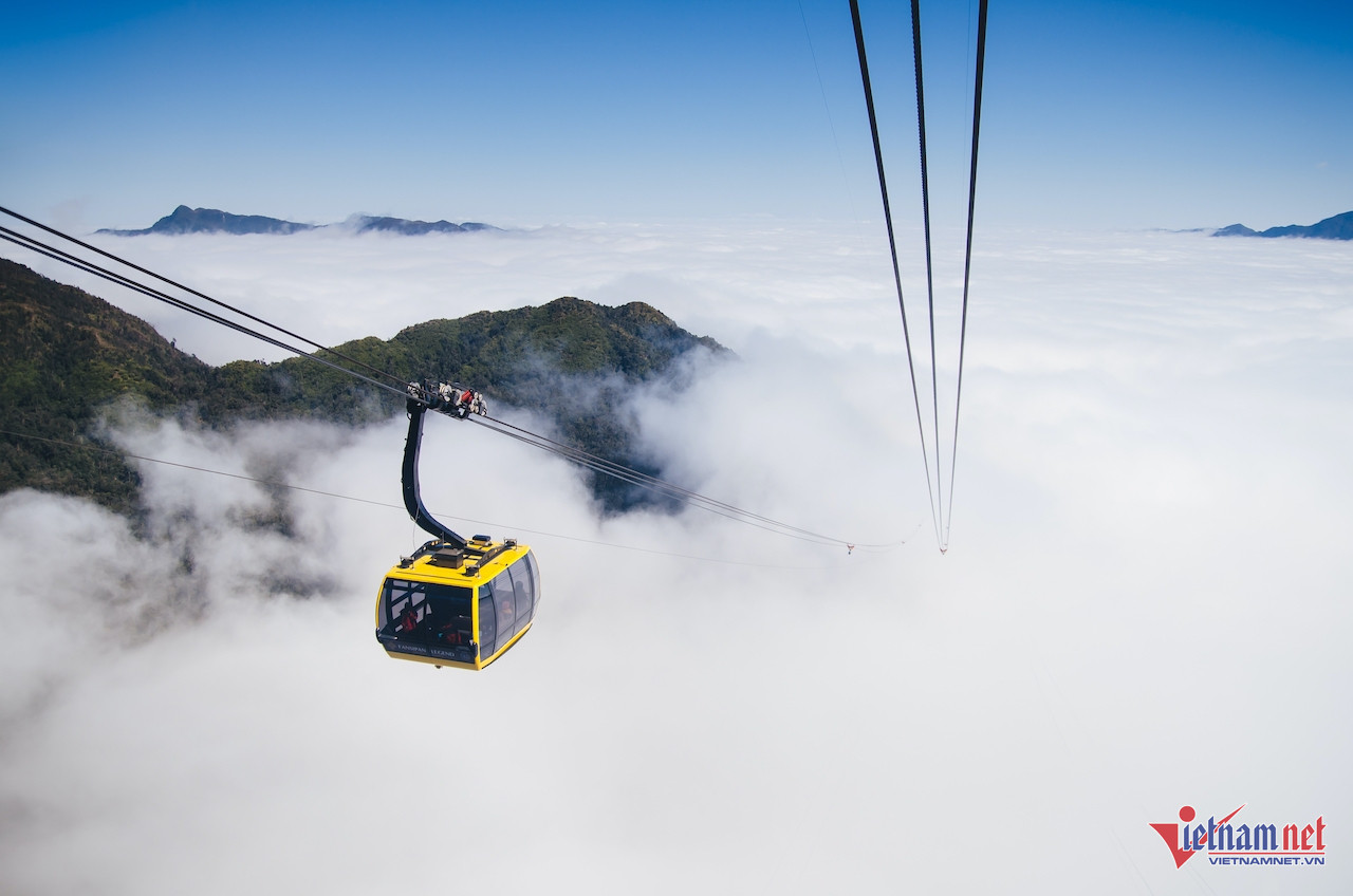 W-Cáp treo Fansipan (3).jpg