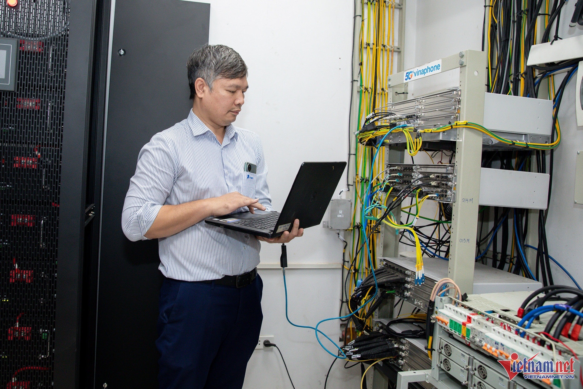 W-dich vu vien thong moi 1.jpg