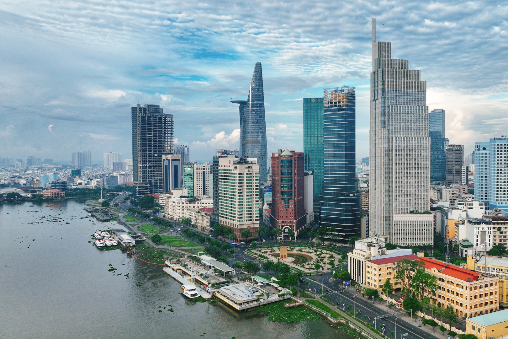 Trung tâm tài chính ở TPHCM, Đà Nẵng sẽ khác gì Singapore, Hồng Kông?