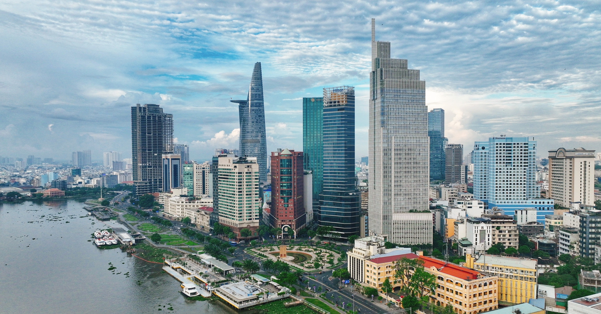 Trung tâm tài chính ở TPHCM, Đà Nẵng sẽ khác gì Singapore, Hồng Kông?