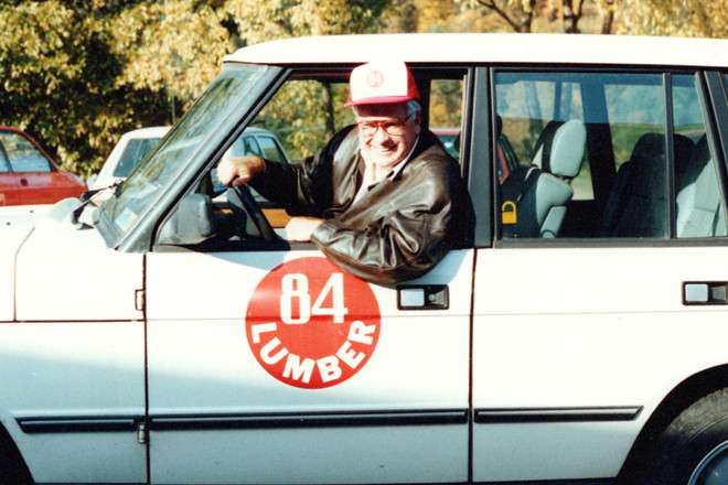 ty phu lay vo tre kem 60 tuoi 1.jpg