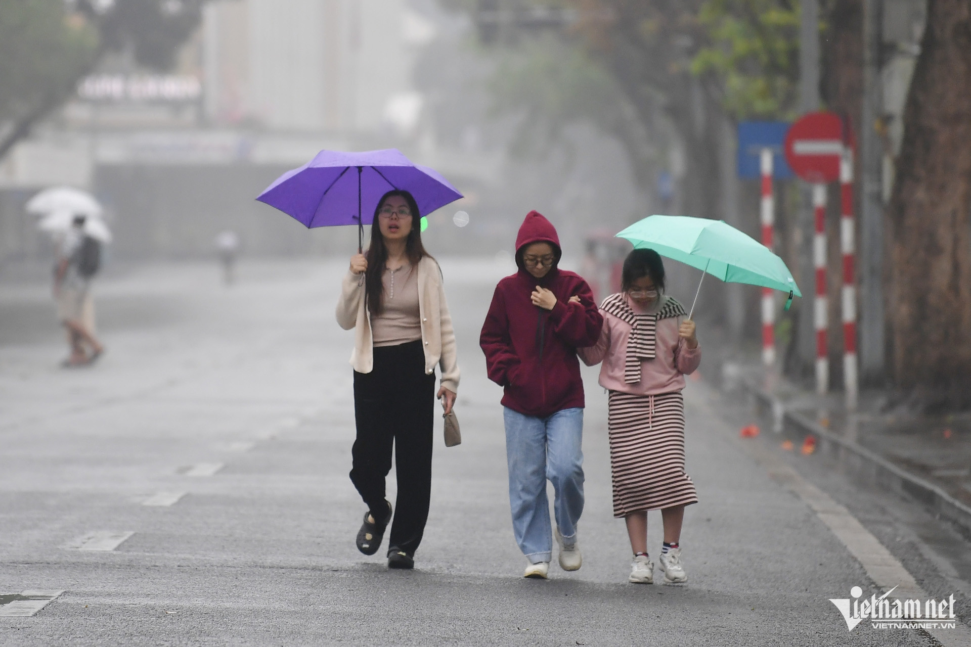 W-mua lanh HN 4 2025 N Khanh 1.jpg