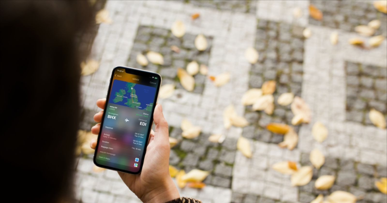 3 ngày, Apple thực hiện 5 chuyến bay giải cứu iPhone