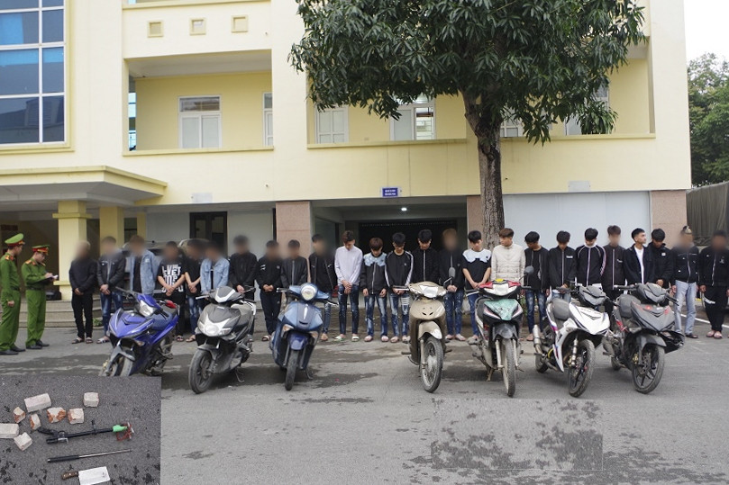 Bắt hơn 20 thanh, thiếu niên mang hung khí đi giải quyết mâu thuẫn