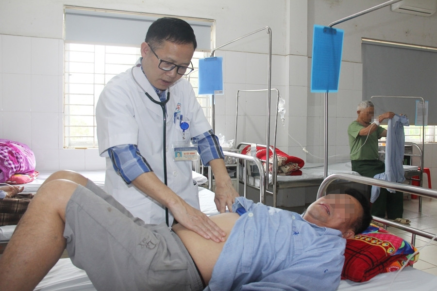 59 người chóng mặt, buồn nôn phải vào viện sau khi ăn cỗ cưới