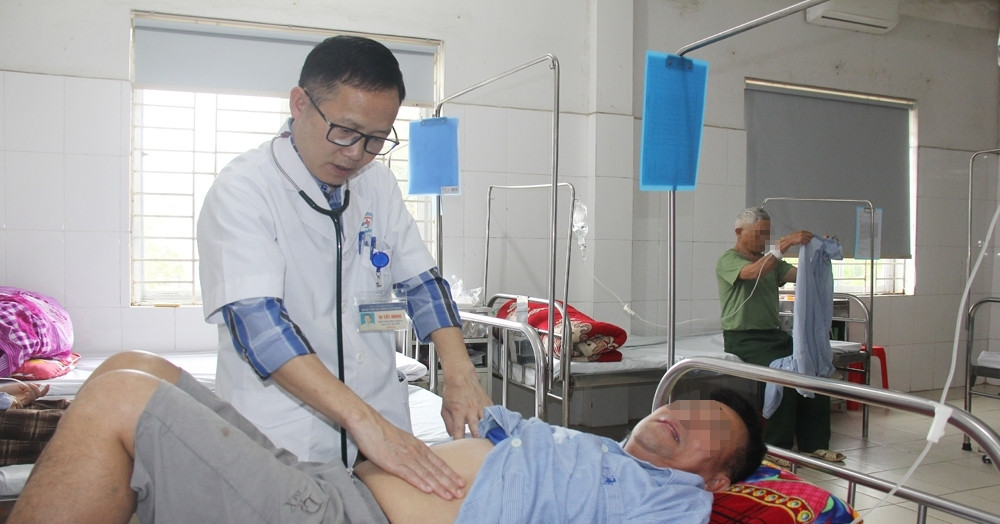 59 người chóng mặt, buồn nôn phải vào viện sau khi ăn cỗ cưới