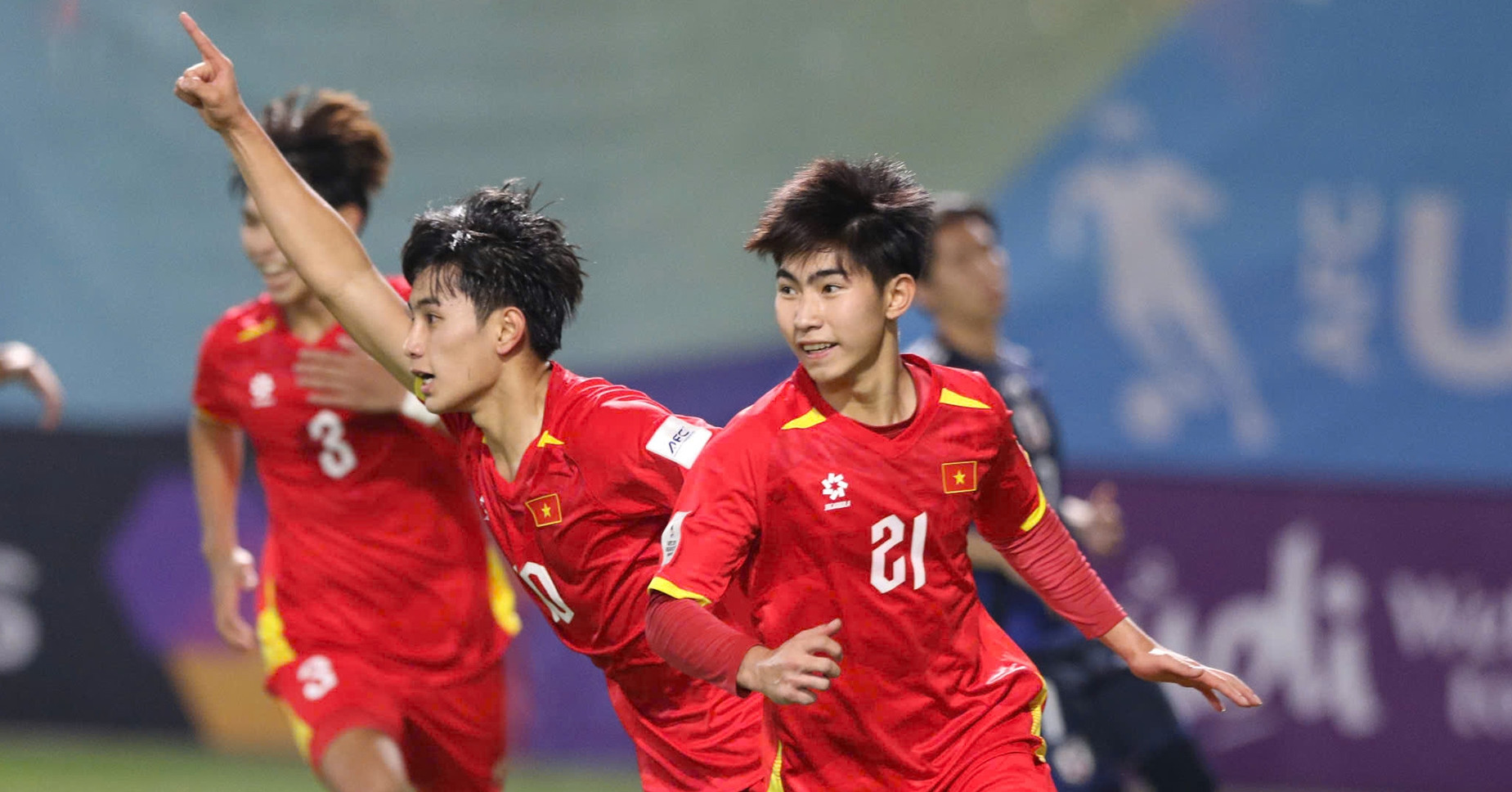 Khoảnh khắc Gia Bảo và U17 Việt Nam gây địa chấn trước Nhật Bản