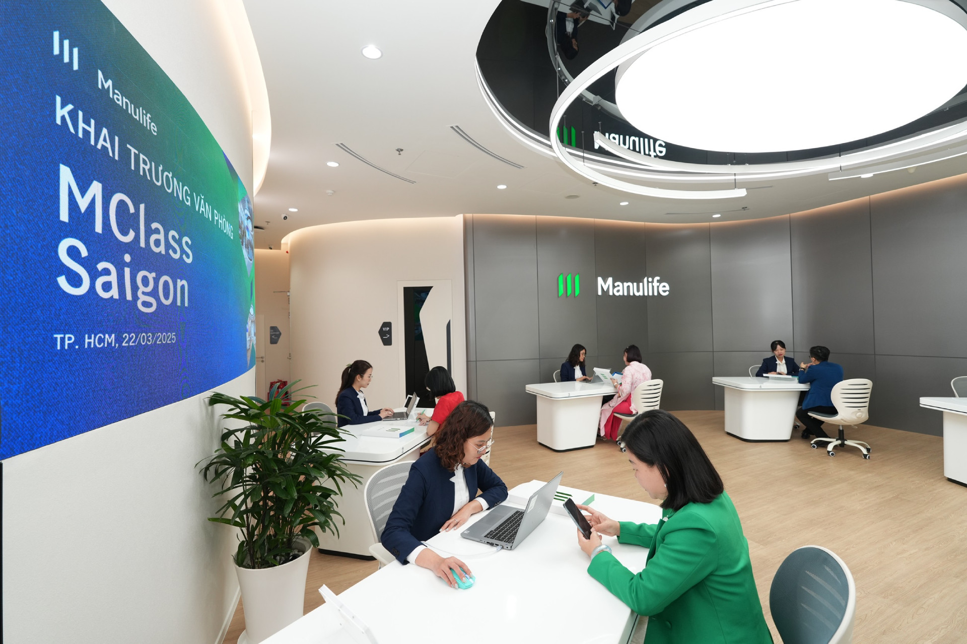 Manulife2.jpg