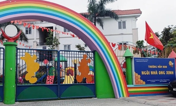 hai phong phu huynh to giao vien treu dua voi bo phan sinh duc cua tre 1 6942 9139.jpg.webp