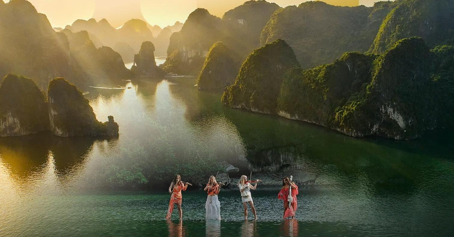 Kỳ quan vịnh Hạ Long đẹp mê hoặc trong MV 'Victory' của 4 cô gái Bond sexy