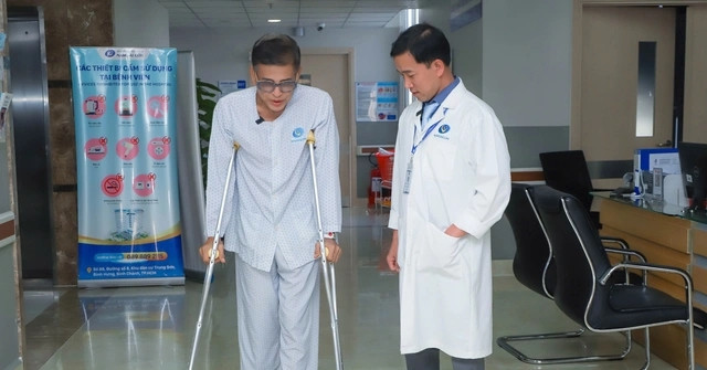 MC Thanh Bạch rơi xuống mương nước sâu 3m, nhập viện cấp cứu lúc mờ sáng