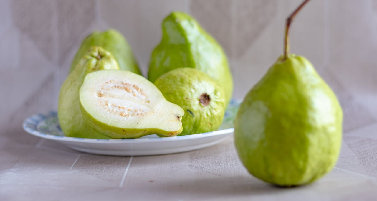 Năm không khi ăn ổi