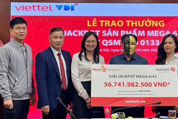 Người đàn ông ở Hà Nội trúng Vietlott hơn 56,7 tỷ đồng