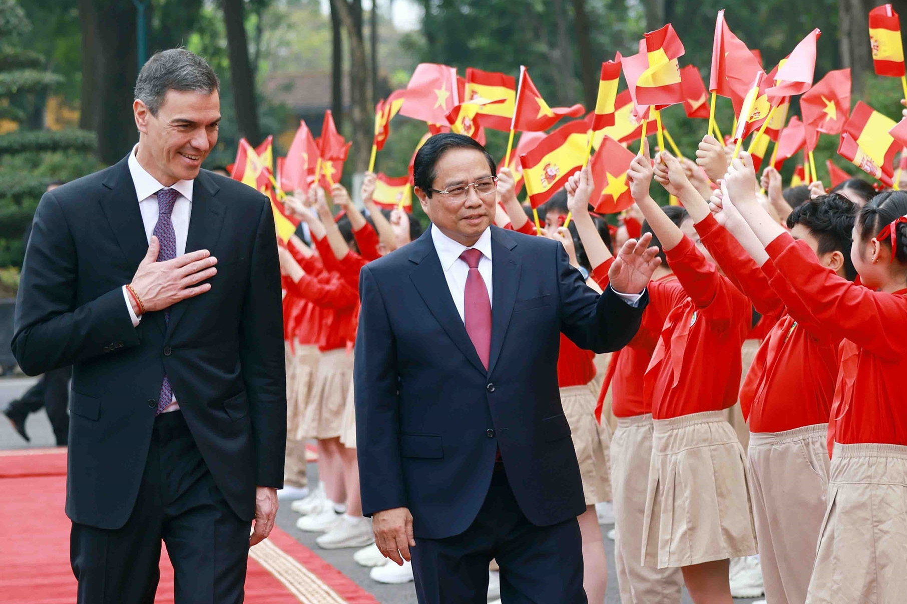 Thủ tướng Phạm Minh Chính đón Thủ tướng Tây Ban Nha thăm Việt Nam
